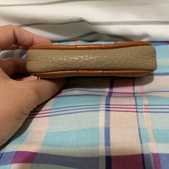 Vintage Dooney & Bourke AWL Zip Key Caddy - Picture 9 of 10